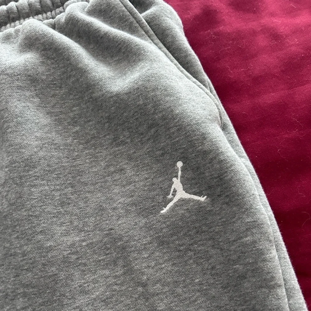Men’s Jordan Fleece Joggers - Picture 3 of 10
